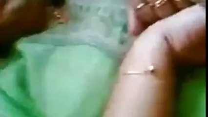 ముద్దు మరియు వీధి లో పీల్చటం, తెలుగు సెక్స్ videos వీధి లో ఫకింగ్